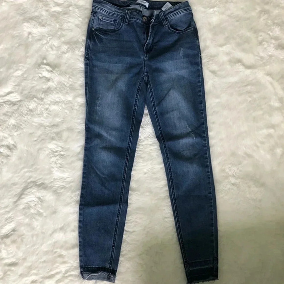 KENSIE JEANS | medium wash skinny jeans - Picture 2 of 6